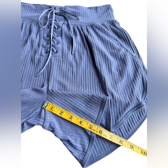 NEW FREE PEOPLE $68 FP Movement Lace-Up Comfort High-Waist 5.5” Shorts Sz M Cozy - Picture 9 of 11